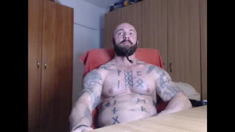 Snapshot of strongivan chatting on February 2025 08:06:01 AM StrongIvan online show from February 2025 08:06:01 AM