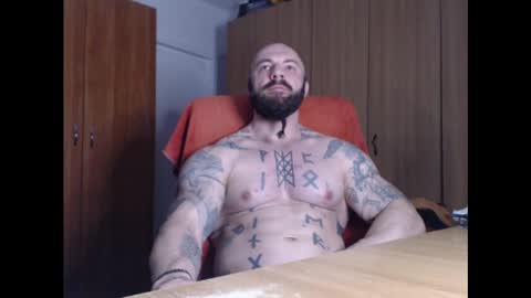 Snapshot of strongivan chatting on March 2025 05:00:02 AM StrongIvan online show from March 2025 05:00:02 AM