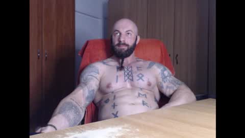 Snapshot of strongivan chatting on September 2025 06:08:02 PM StrongIvan online show from September 2025 06:08:02 PM