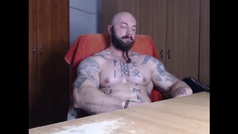 Snapshot of strongivan chatting on September 2025 06:13:01 AM StrongIvan online show from September 2025 06:13:01 AM