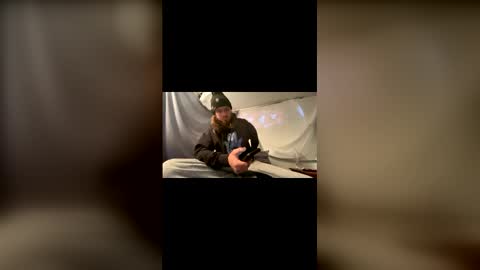 strumie3534336684 online show from November 2025 05:15:02 PM