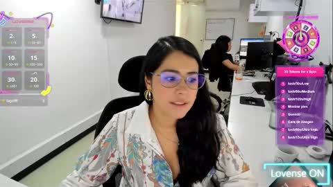 studcb_ online show from October 2025 03:47:02 PM