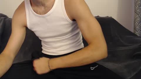 Snapshot of studfromparis chatting on December 2024 12:27:01 PM Stud From Paris online show from December 2024 12:27:01 PM