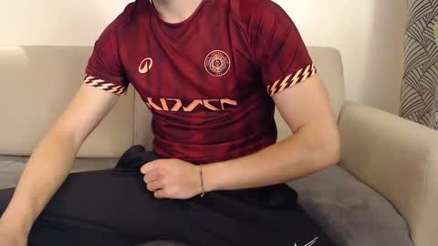 Stud From Paris online show from April 2026 08:12:02 PM