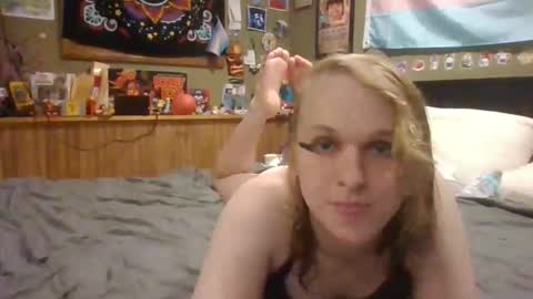 Snapshot of stupidslutjess chatting on May 2026 06:53:01 AM stupidslutjess online show from May 2026 06:53:01 AM