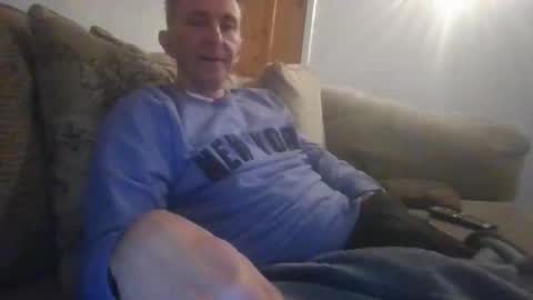 stuuuey73 online show from May 2026 10:16:01 PM