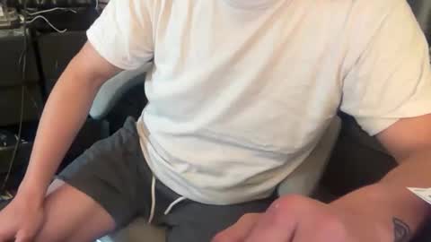 Snapshot of sub_boy221059 chatting on October 2025 10:06:01 AM sub_boy221059 online show from October 2025 10:06:01 AM