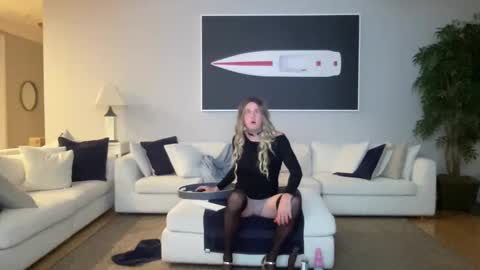 Sissy Isabella online show from November 2025 07:19:02 AM