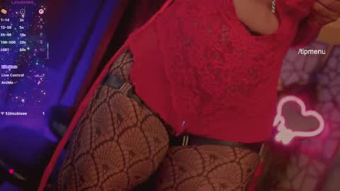 Snapshot of succubus_rosemilk chatting on October 2025 02:09:01 AM Succubus RoseMilk online show from October 2025 02:09:01 AM