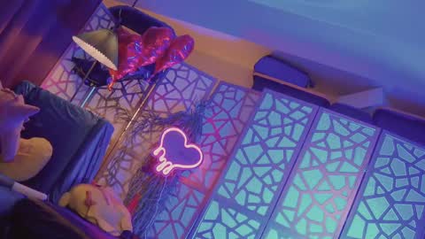 Snapshot of succubus_rosemilk chatting on October 2025 02:54:02 AM Succubus RoseMilk online show from October 2025 02:54:02 AM