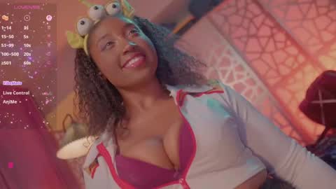 Snapshot of succubus_rosemilk chatting on November 2025 02:03:02 AM Succubus RoseMilk online show from November 2025 02:03:02 AM