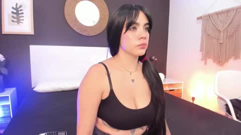 Snapshot of succubusdolly chatting on September 2025 03:07:02 AM Luna online show from September 2025 03:07:02 AM