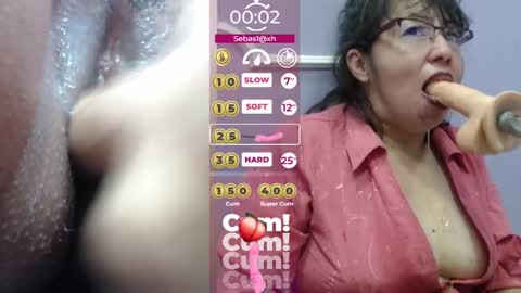 Snapshot of sucker_drool chatting on January 2025 03:07:01 PM Sucky online show from January 2025 03:07:01 PM