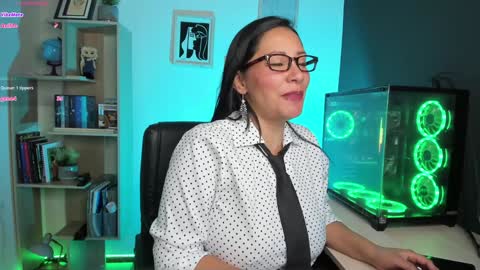 Andrea online show from January 2025 06:05:01 PM