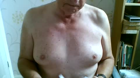Snapshot of suffolkboy4 chatting on June 2026 11:35:01 AM suffolkboy4 online show from June 2026 11:35:01 AM
