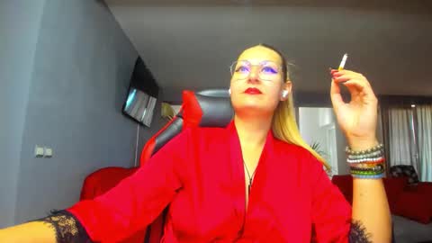 May online show from November 2025 09:19:02 AM