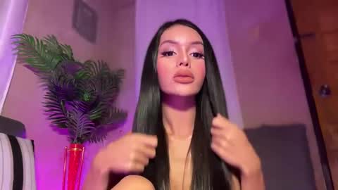 Jess online show from January 2025 08:07:01 PM