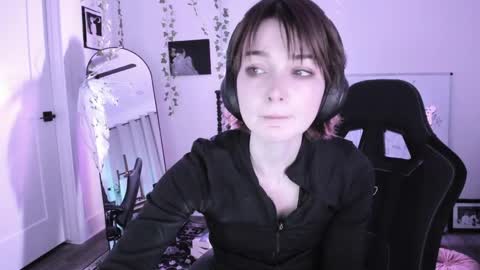 Ella online show from May 2026 03:48:01 AM