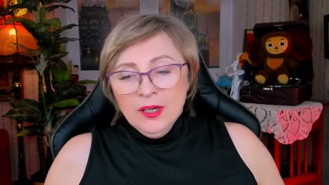 Vivien online show from January 2025 06:20:01 PM