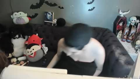 Sugary online show from November 2025 02:26:01 AM