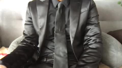 suitfetishez online show from February 2026 06:27:01 PM