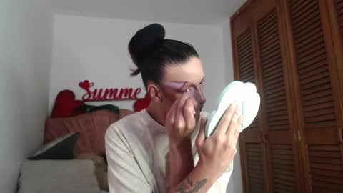 Summer online show from December 2024 06:59:01 PM