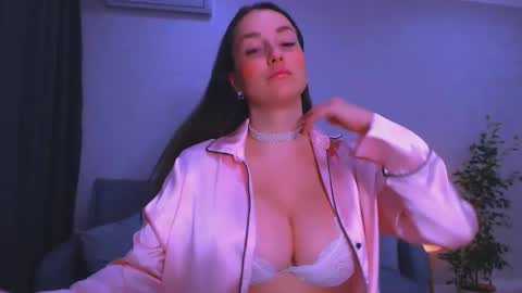 Christina online show from January 2026 02:52:02 PM