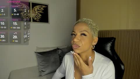 Snapshot of summer_night_ chatting on February 2026 11:29:01 AM Summer online show from February 2026 11:29:01 AM