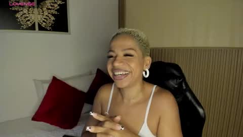 Snapshot of summer_night_ chatting on February 2026 12:47:02 PM Summer online show from February 2026 12:47:02 PM