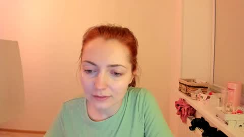 Snapshot of summer_preston chatting on December 2024 01:03:01 PM Summer Preston online show from December 2024 01:03:01 PM