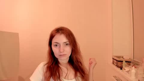 Snapshot of summer_preston chatting on February 2025 04:05:02 AM Summer Preston online show from February 2025 04:05:02 AM