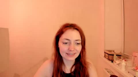 Snapshot of summer_preston chatting on February 2025 07:25:02 PM Summer Preston online show from February 2025 07:25:02 PM