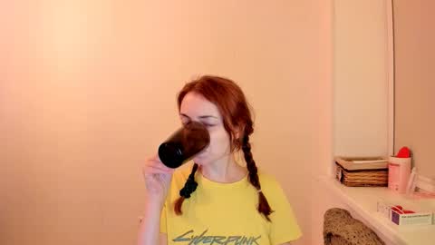 Snapshot of summer_preston chatting on September 2025 12:00:02 AM Summer Preston online show from September 2025 12:00:02 AM