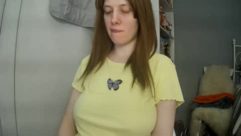 summerbluesky online show from April 2026 03:39:01 PM