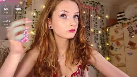 Snapshot of summerhazee chatting on November 2025 06:30:02 PM summerhazee online show from November 2025 06:30:02 PM