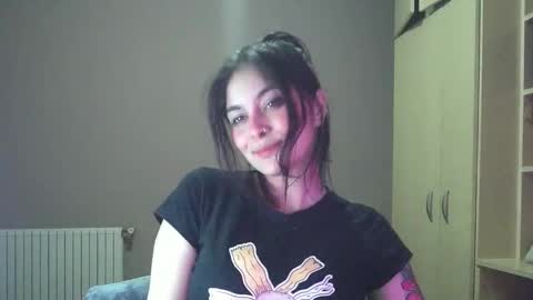 Summer online show from October 2025 07:48:01 PM