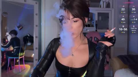 Miss Nelly online show from October 2025 12:39:02 PM