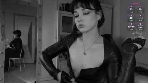 Snapshot of sun_for_you chatting on August 2026 05:37:02 PM Miss Nelly online show from August 2026 05:37:02 PM