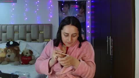 Snapshot of sunflower_dance chatting on April 2026 11:46:02 PM Jeraldine online show from April 2026 11:46:02 PM
