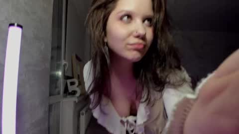 Amy online show from February 2025 04:21:02 PM