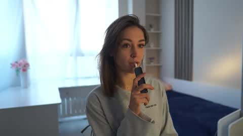 Snapshot of sunnblissett chatting on October 2025 03:25:03 AM Kate online show from October 2025 03:25:03 AM