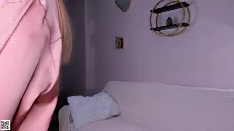 Snapshot of sunnmoonn chatting on September 2025 01:55:01 PM Lily online show from September 2025 01:55:01 PM