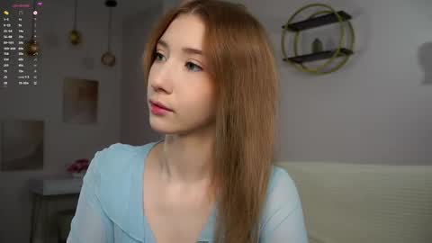 Snapshot of sunnmoonn chatting on September 2025 01:46:01 PM Lily online show from September 2025 01:46:01 PM