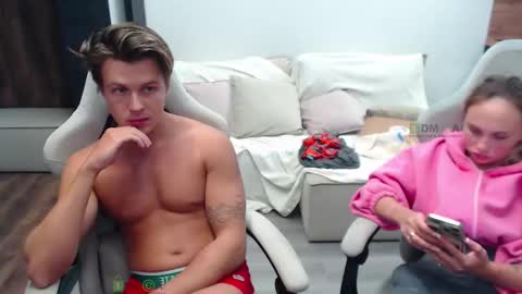 Alice and Sergey online show from October 2025 08:27:02 PM