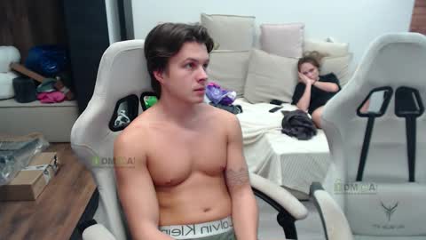 Alice and Sergey online show from November 2025 07:15:01 PM