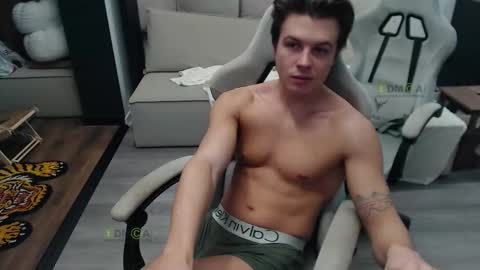 Alice and Sergey online show from December 2025 08:45:01 AM