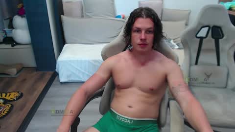 Snapshot of sunny1girl chatting on June 2026 12:22:02 PM Alice and Sergey online show from June 2026 12:22:02 PM