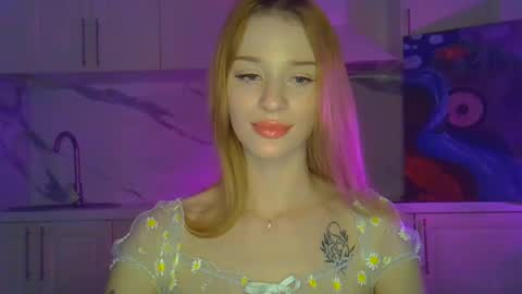 sunny__fox online show from February 2025 07:49:02 PM
