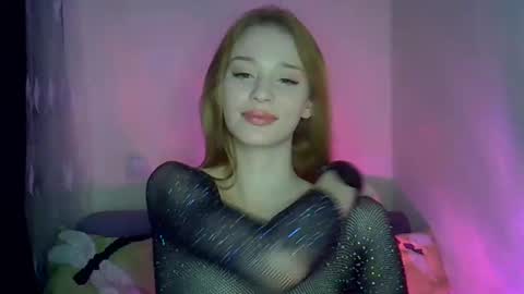 sunny__fox online show from March 2025 09:06:02 PM