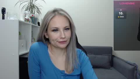 Snapshot of sunny_bunny6 chatting on February 2025 03:32:01 PM Naomi online show from February 2025 03:32:01 PM
